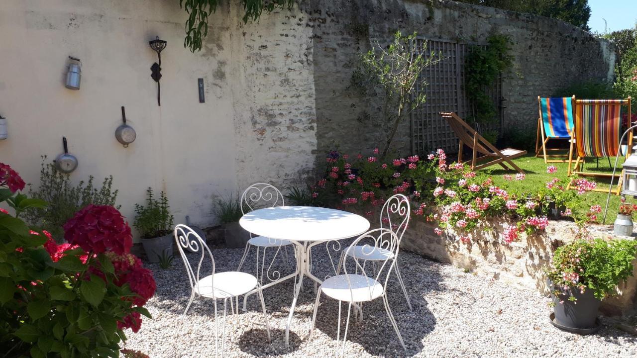 Les Lilas De Bellefontaine Bayeux Bagian luar foto
