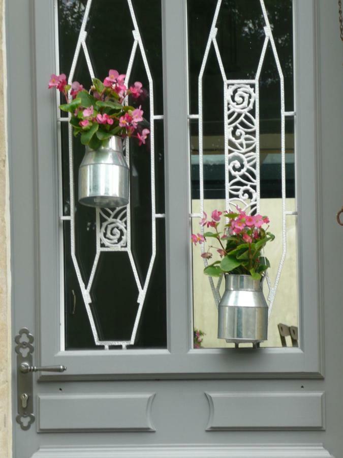 Les Lilas De Bellefontaine Bayeux Bagian luar foto